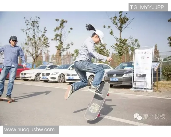 重庆滑板队在城市马拉松中的精彩表现与比赛经验分享 重庆滑板队在城市马拉松中的精彩表现与比赛经验分享